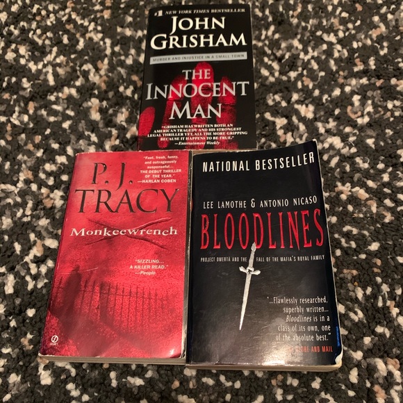 Crime Book Bundle 🦋